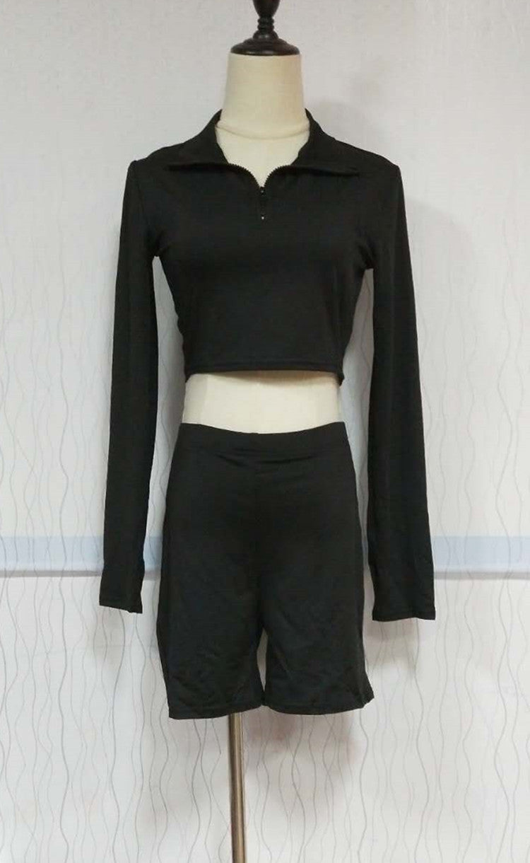 black Seamless Yoga Set with Finger Loop Sleeves